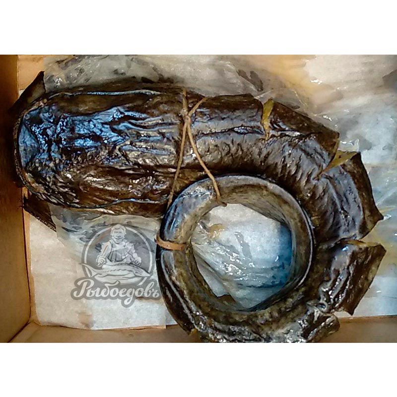 Сом целый горячего копчения