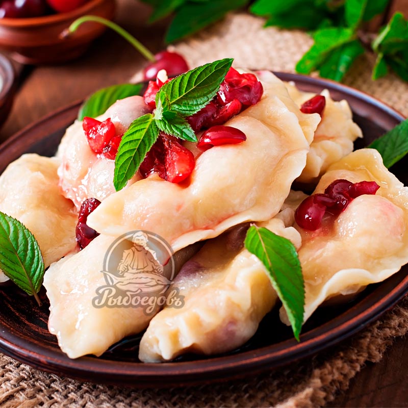 Вареники с вишней без косточки