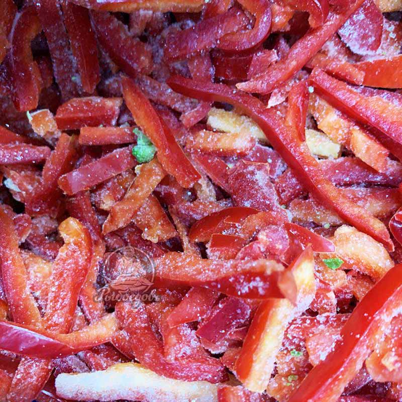 Перец красный полоски замороженный