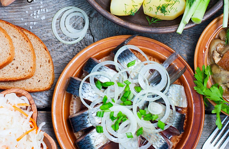 Картофель с селедкой