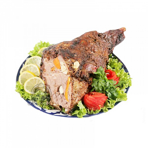 Задняя нога баранины домашняя запечённая в Тандыре деликатес Premium 2.2-2.5кг