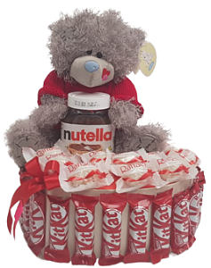 Мишка романтик с nutella, rafaello и kit-kat